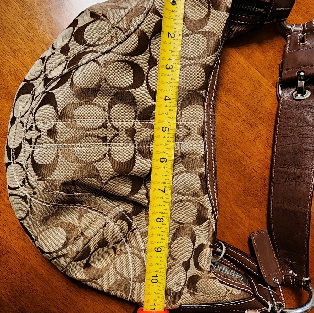 Coach Brown Signature Hobo Bag - Gem